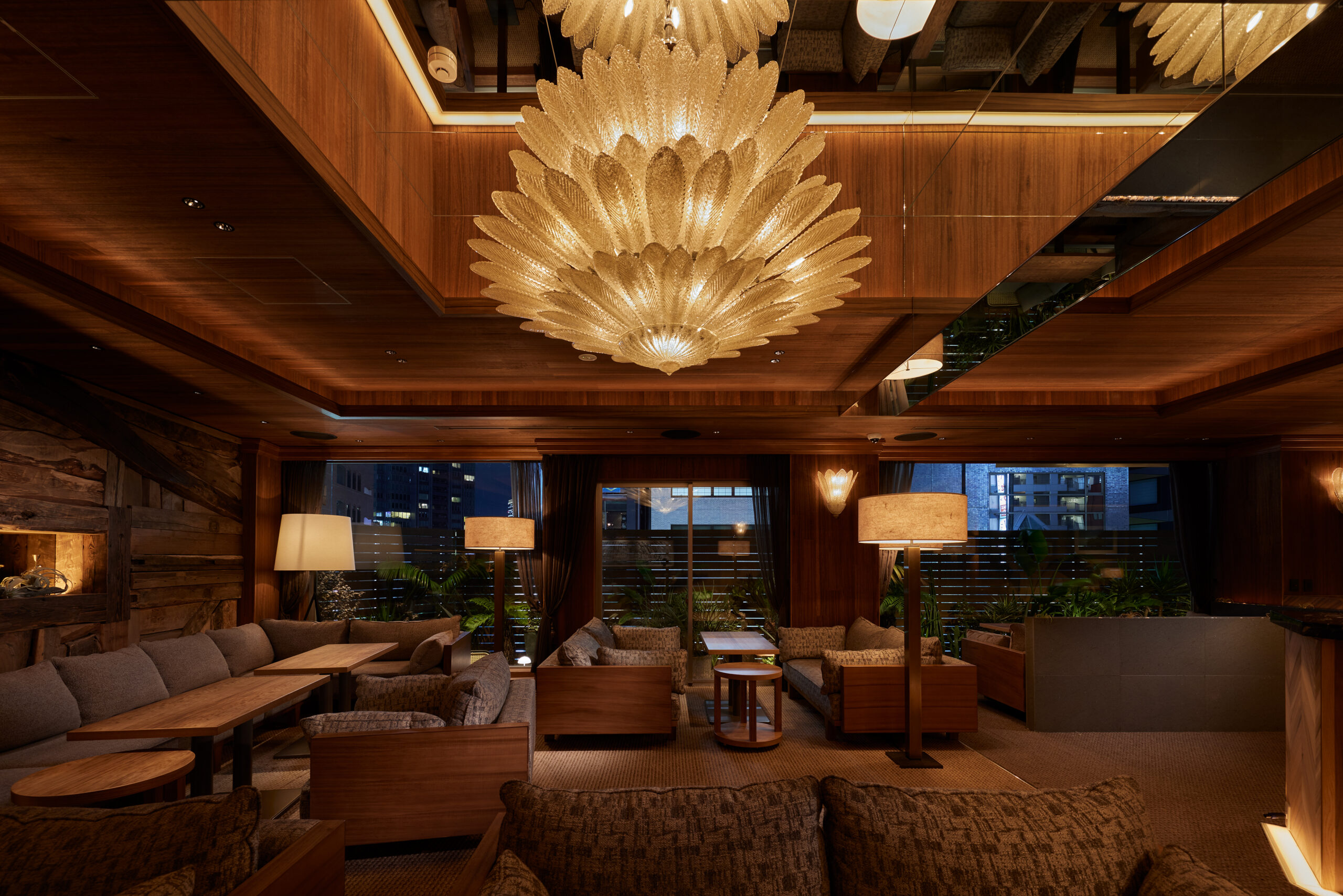 FABRIC LOUNGE ROPPONGI U24